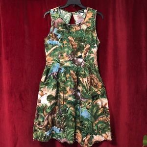 **RETRO Dino print cutesy dress!
